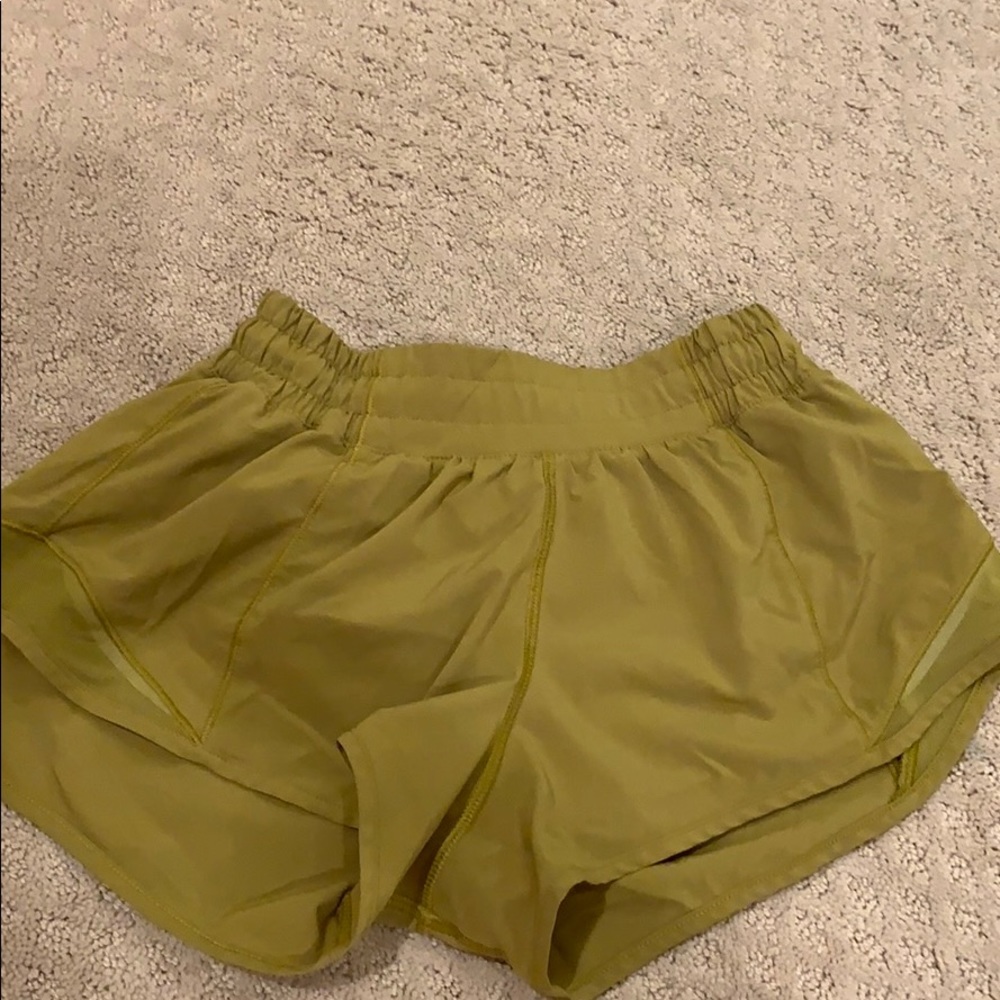 Lulu lemon 2.5 shorts